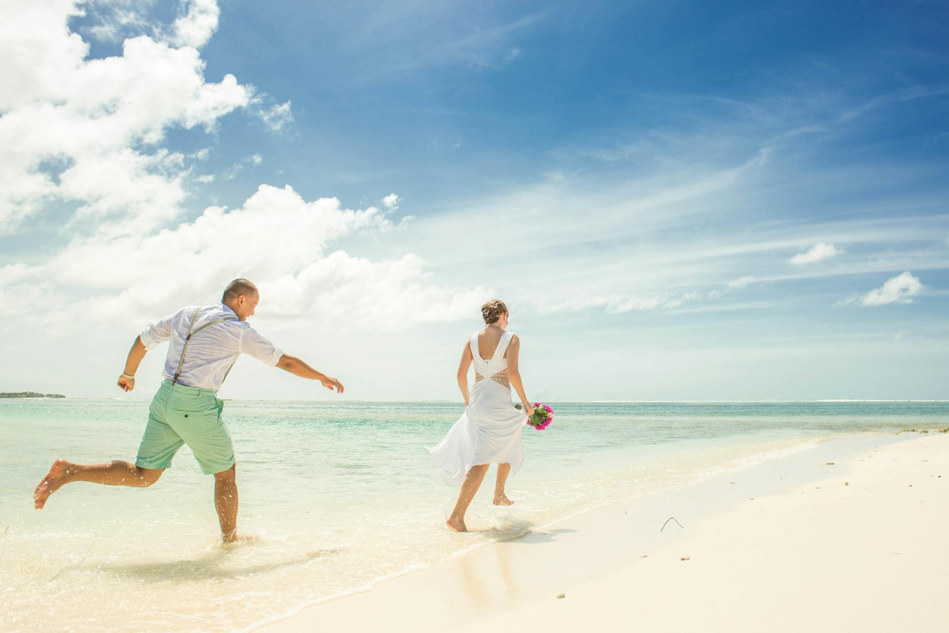 Destination Wedding Videographer: How to Choose the Right Filmmaker