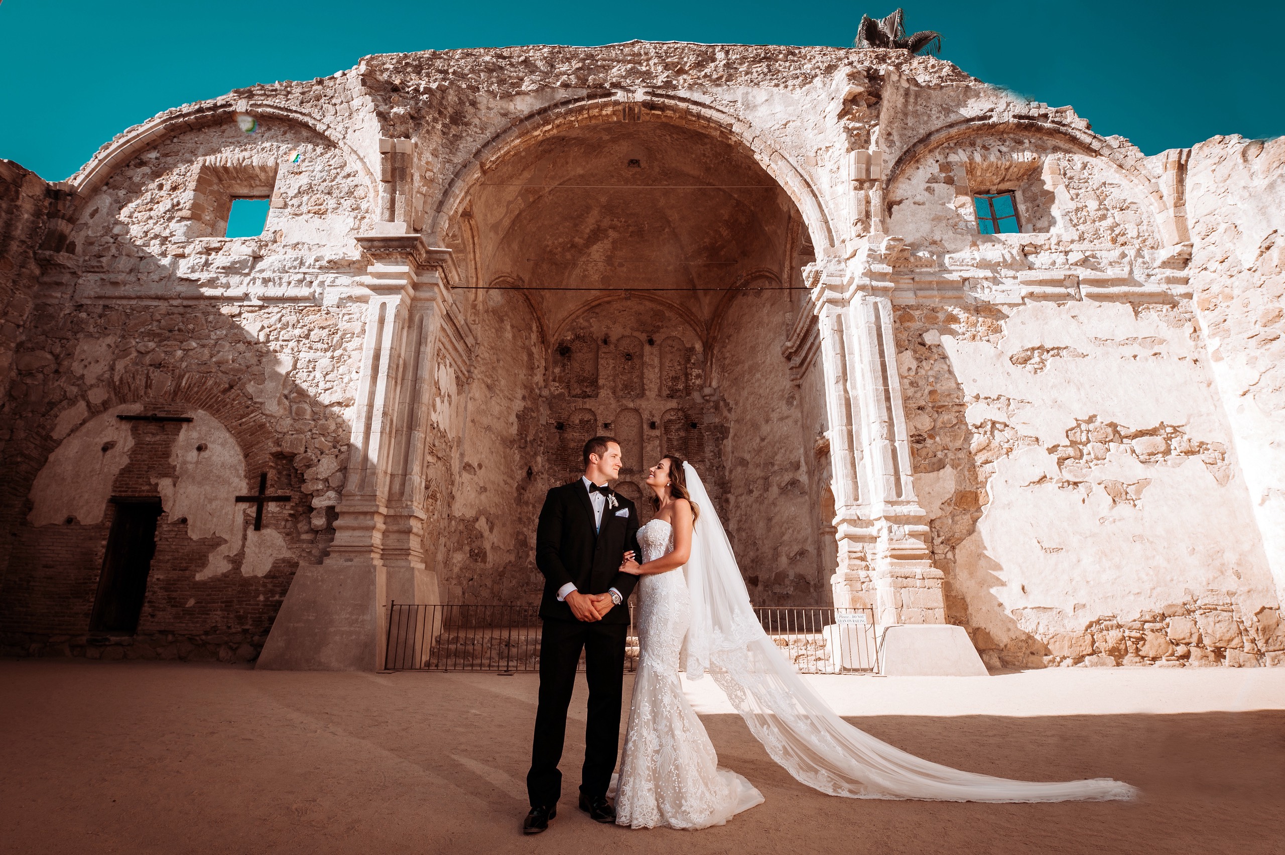 Mission Sun Juan Capistrano - wedding photography in California - 3